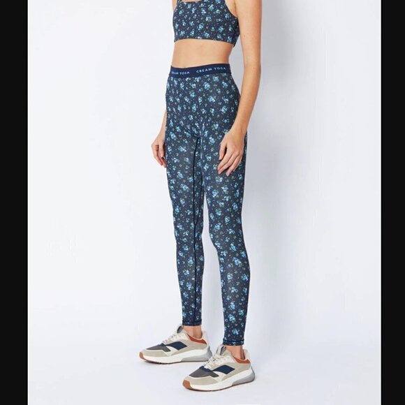 Cream Yoga Angela Navy Ditsy Floral Printed Leggings M NWT - Picture 3 of 8
